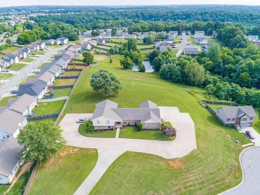The Residence At Hilltop Acres - Clarksville, Tn ภายนอก รูปภาพ