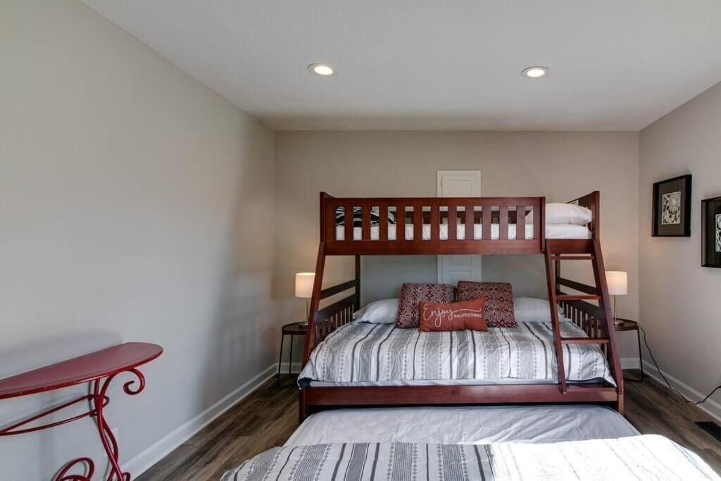 The Residence At Hilltop Acres - Clarksville, Tn ภายนอก รูปภาพ